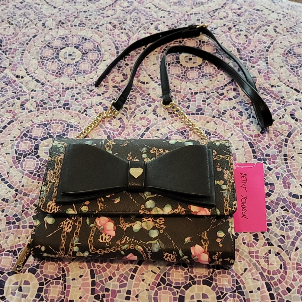 Betsey Johnson Xodani Shoulder Wallet